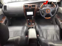 Toyota HILUX SURF лот № 2052 оценка R  с аукциона в Японии 7