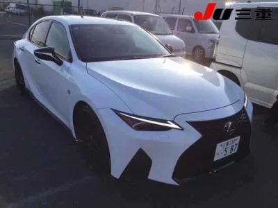 Lexus IS
