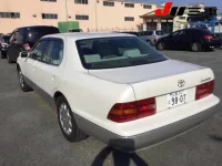 Toyota CELSIOR лот № 1078 оценка 4  с аукциона в Японии 1