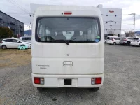 Mitsubishi MINICAB VAN лот № 3983 оценка 3.5  с аукциона в Японии 3