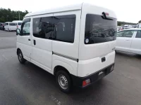 Daihatsu HIJET VAN лот № 8354 оценка 3.5  с аукциона в Японии 4