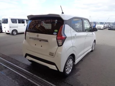 Nissan DAYZ  с аукциона в Японии