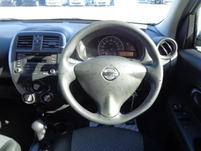 Nissan MARCH  с аукциона в Японии