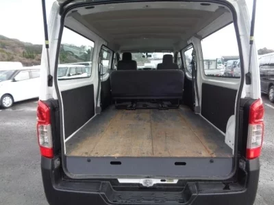 Nissan CARAVAN VAN
