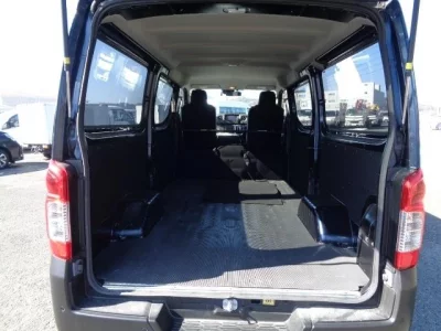 Nissan CARAVAN VAN