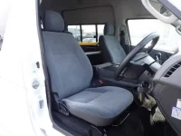 Toyota HIACE лот № 143 оценка R  с аукциона в Японии 10