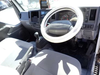 Mazda TITAN  с аукциона в Японии