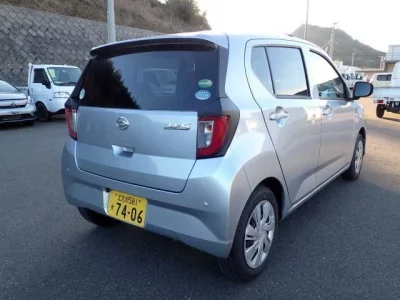 Daihatsu MIRA E S