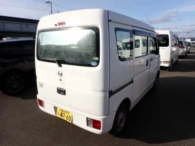 Nissan CLIPPER VAN