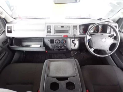 Toyota HIACE VAN  с аукциона в Японии