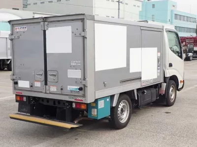 Toyota DYNA  с аукциона в Японии