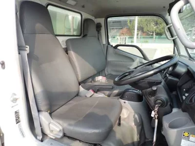 Toyota DYNA  с аукциона в Японии