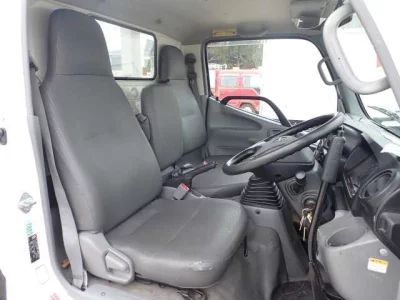 Hino DUTRO  с аукциона в Японии