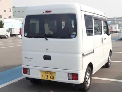 Mitsubishi MINICAB VAN