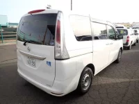 Nissan SERENA лот № 44 оценка R  с аукциона в Японии 1