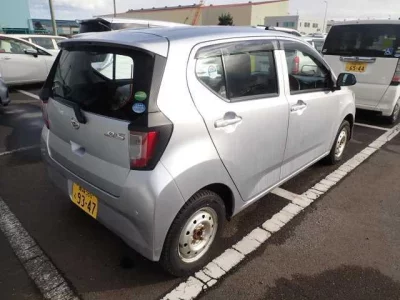 Daihatsu MIRA E S
