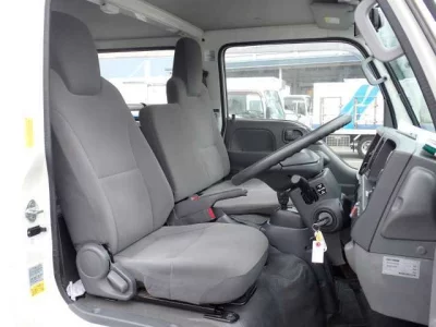 Mazda TITAN  с аукциона в Японии