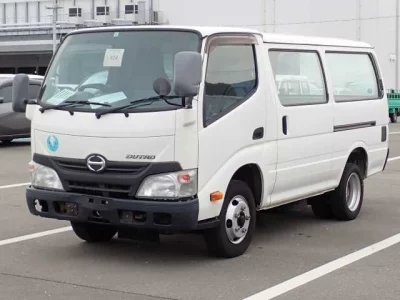 Hino DUTRO  с аукциона в Японии