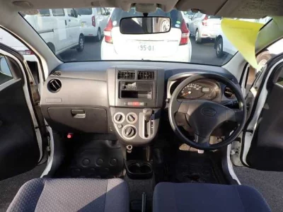 Daihatsu MIRA  с аукциона в Японии