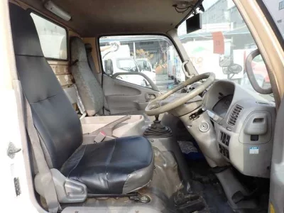 Hino DUTRO  с аукциона в Японии