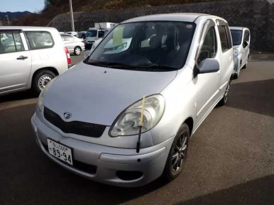 Toyota FUNCARGO  с аукциона в Японии
