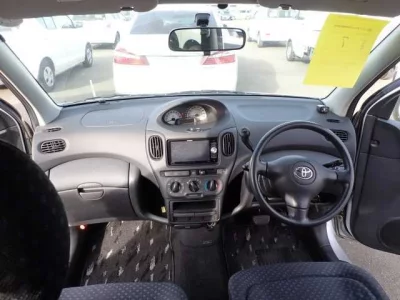 Toyota FUNCARGO  с аукциона в Японии