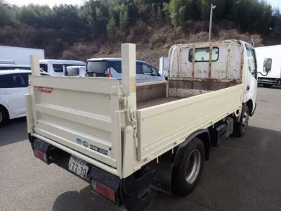 Toyota DYNA  с аукциона в Японии