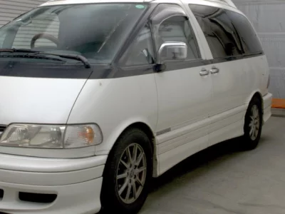 Toyota ESTIMA  с аукциона в Японии