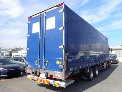 Isuzu GIGA  с аукциона в Японии