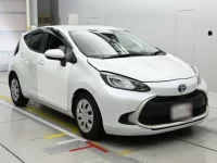 Toyota AQUA лот № 20026 оценка R  с аукциона в Японии 4