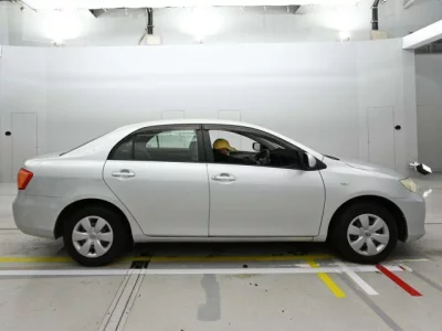 Toyota COROLLA AXIO  с аукциона в Японии