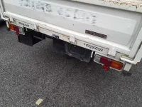 Toyota DYNA лот № 40003 оценка 3.5  с аукциона в Японии 10