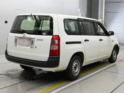 Toyota SUCCEED