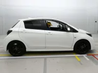 Toyota VITZ лот № 36115 оценка 4.5  с аукциона в Японии 2