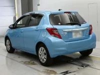 Toyota VITZ лот № 36053 оценка 4  с аукциона в Японии 5