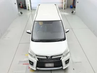 Toyota VOXY лот № 30088 оценка 4  с аукциона в Японии 6