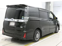 Toyota VOXY лот № 30046 оценка 4  с аукциона в Японии 1