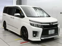 Toyota VOXY лот № 30076 оценка R  с аукциона в Японии 4