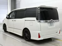 Toyota VOXY лот № 30076 оценка R  с аукциона в Японии 5