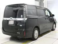 Toyota VOXY лот № 30080 оценка 3.5  с аукциона в Японии 1