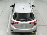 Toyota VITZ лот № 30012 оценка 3.5  с аукциона в Японии 7