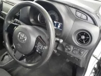 Toyota VITZ лот № 30012 оценка 3.5  с аукциона в Японии 8