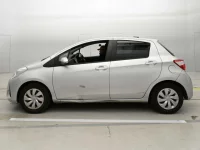 Toyota VITZ лот № 30012 оценка 3.5  с аукциона в Японии 3