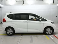 Honda FREED лот № 33136 оценка 4  с аукциона в Японии 2