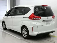 Honda FREED лот № 33136 оценка 4  с аукциона в Японии 5