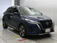 Nissan KICKS лот № 30049 оценка 4.5  с аукциона в Японии 4