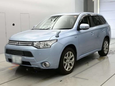 Mitsubishi OUTLANDER PHEV