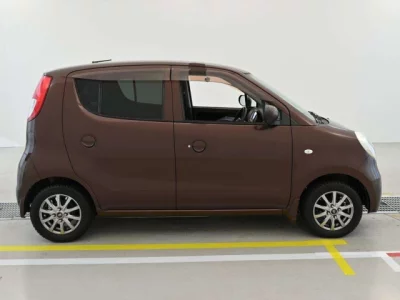 Suzuki MRWAGON