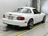 Mazda ROADSTER лот № 30127 оценка 3.5  с аукциона в Японии 1