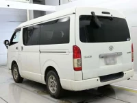 Toyota HIACE VAN лот № 40057 оценка R  с аукциона в Японии 5